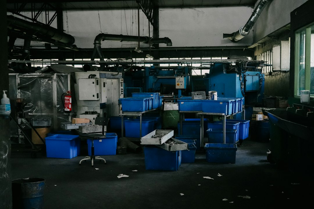 Contenitori industriali per la gestione e classificazione dei rifiuti